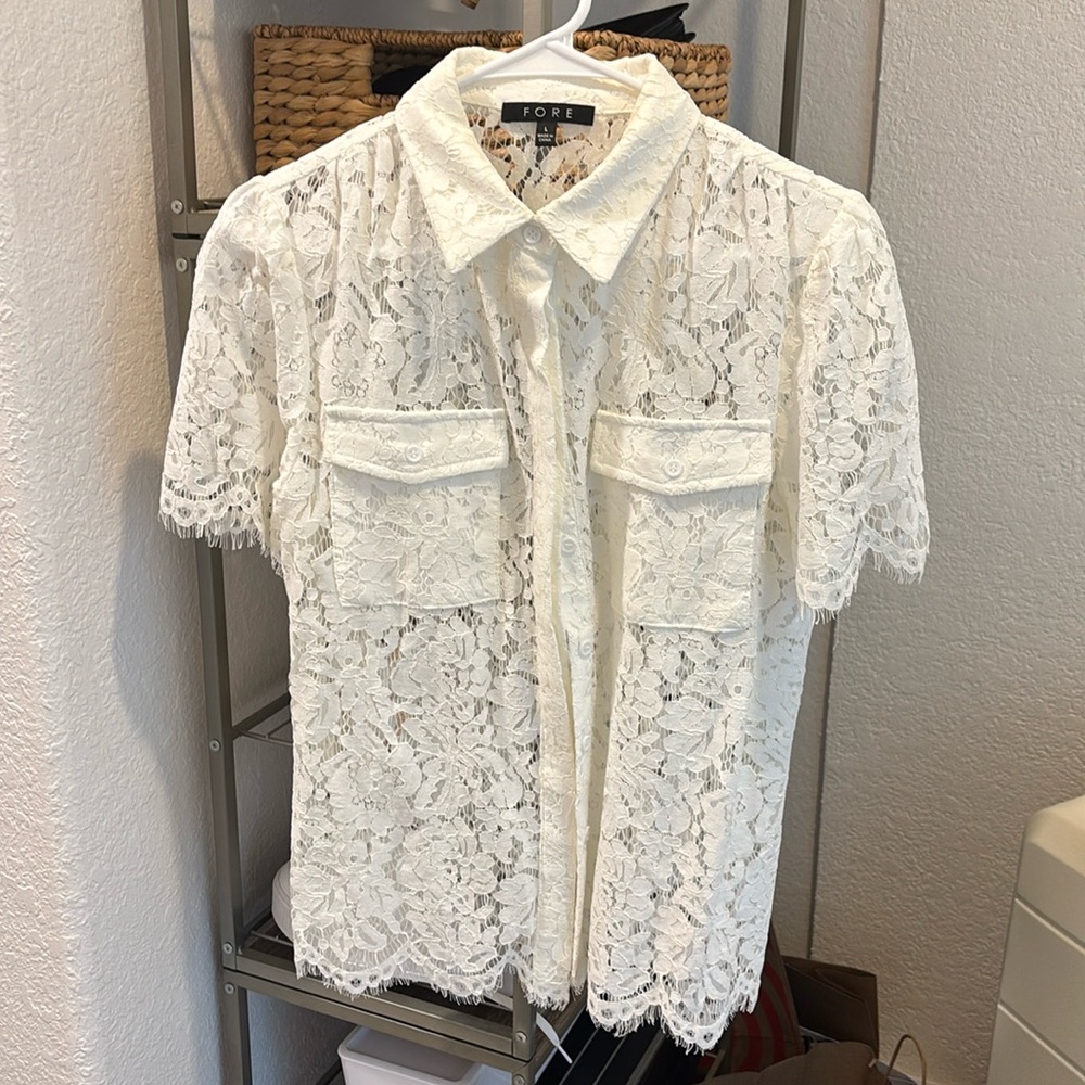 Fore white lace top.